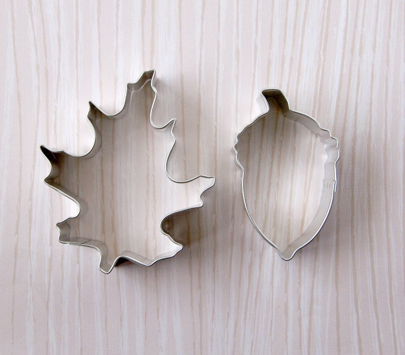 Oak Leaf and Acorn Cookie Cutter Set Il_570xn