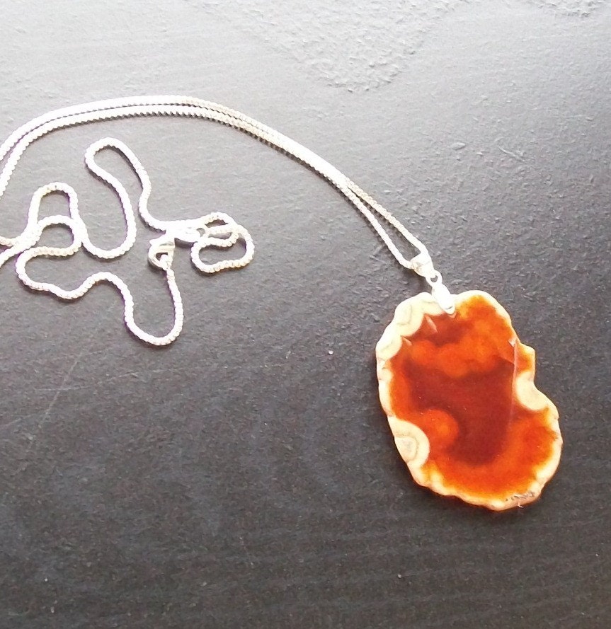 Dark Orange Agate Slice NecklaceDark Orang