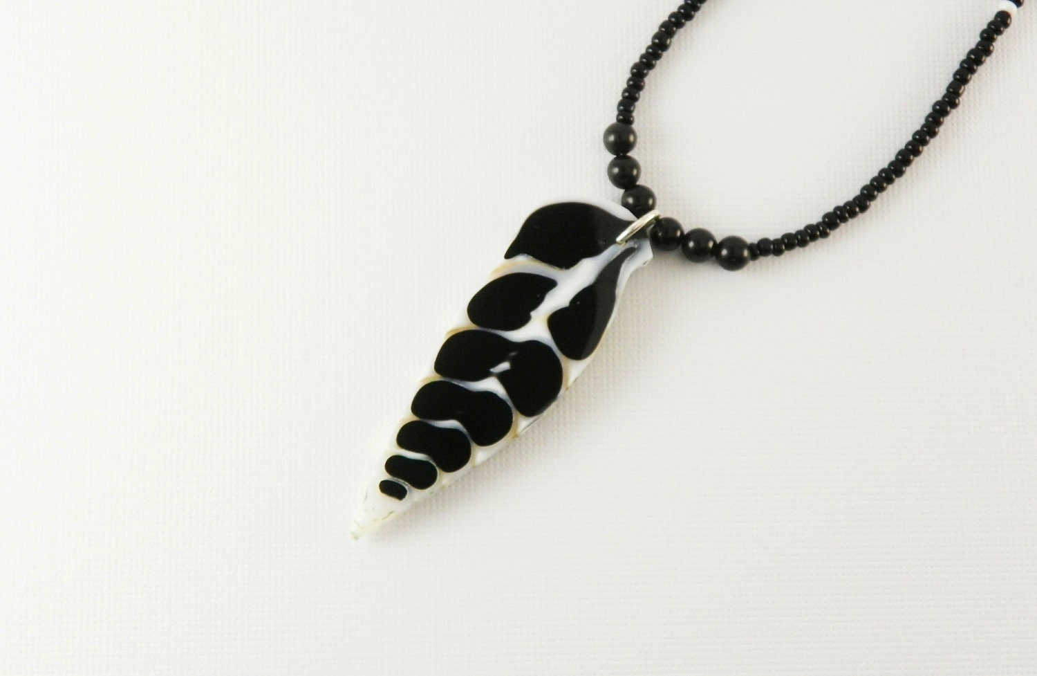 Black White Shell Pendant Necklace / Black Obsidian / Seed Beads / Seashell