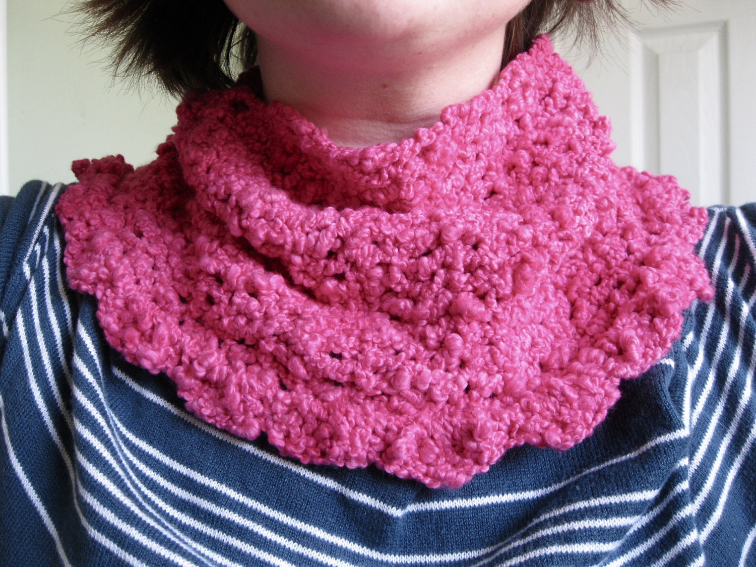 Magenta Scalloped Neckwarmer