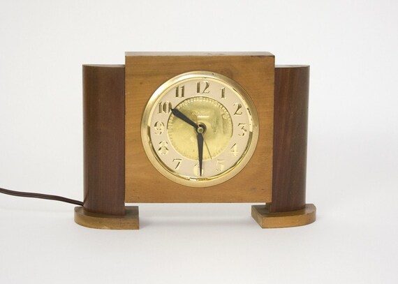 Items similar to Clock Art Deco, United, Model 75, Vintage on Etsy