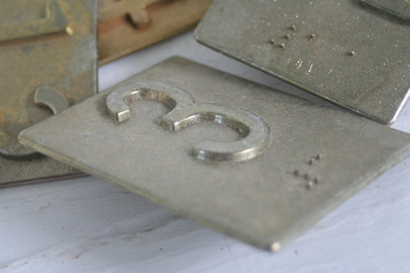 Vintage Number Braille Metal Plate Hotel Salvage Floor Elevator Number 3 Raised