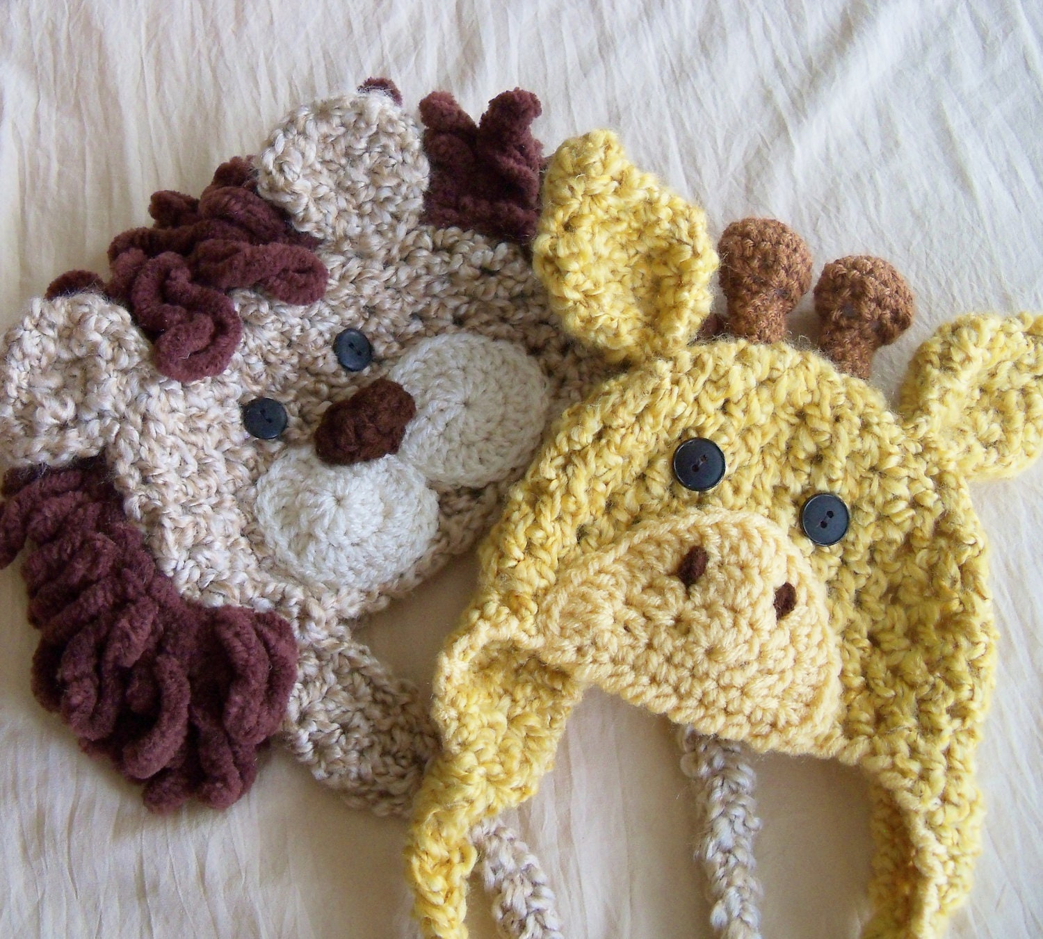 Lion and Giraffe Hat Pair - Twin Baby Hats -Baby Hats - Safari Collection Twin Set - Photo Prop Hat Duo - by JoJosBootique
