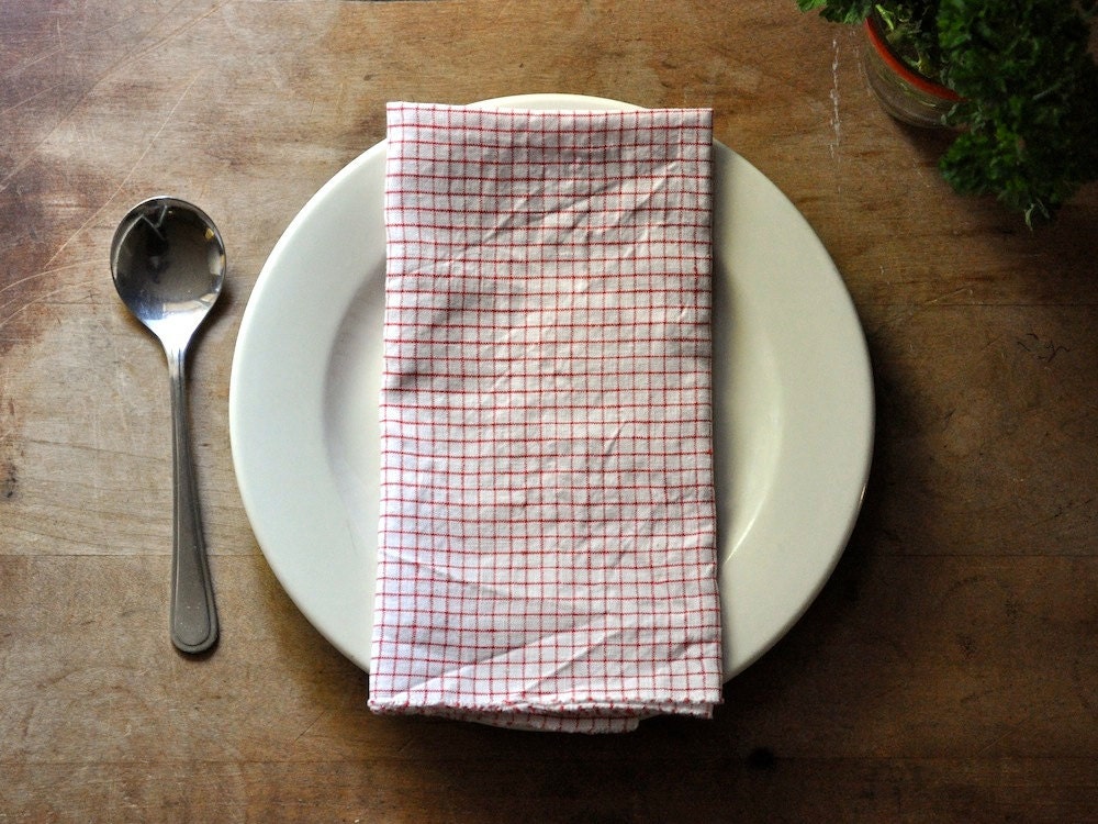 DINNER NAPKIN - linen red check