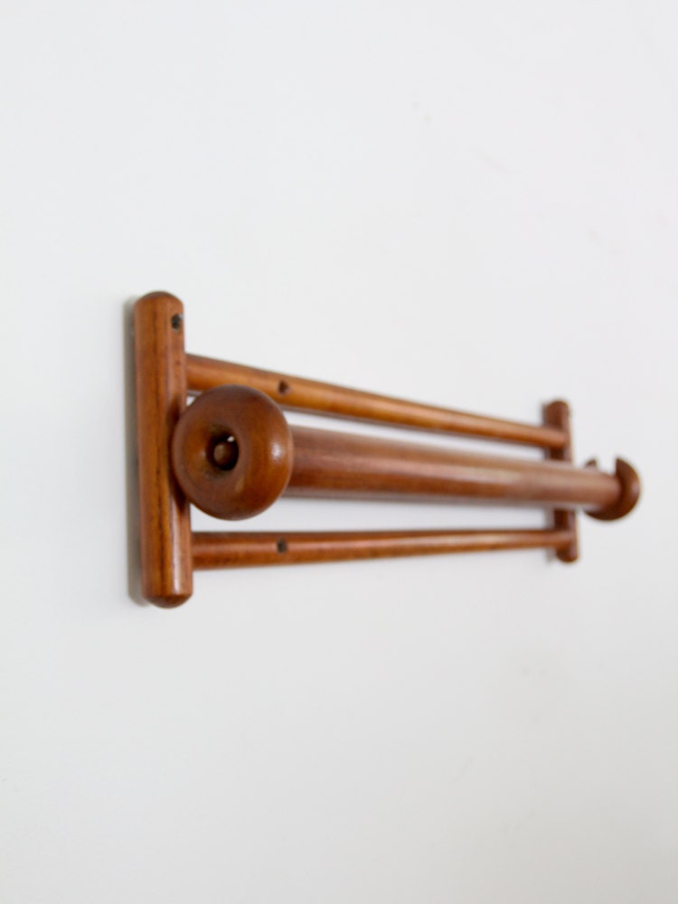 vintage wood rack / paper roller / towel bar