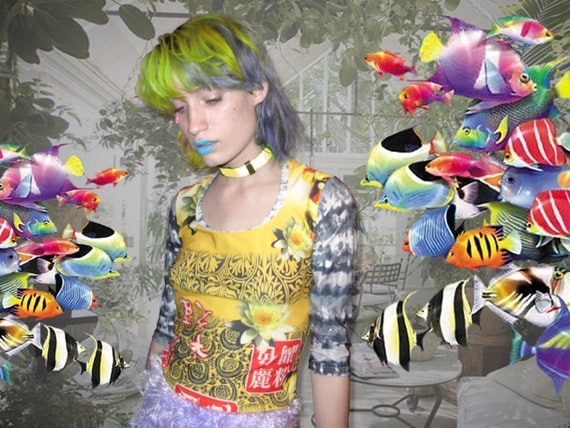 90s TRIBAL floral LILY chinese TEXT shirt S
