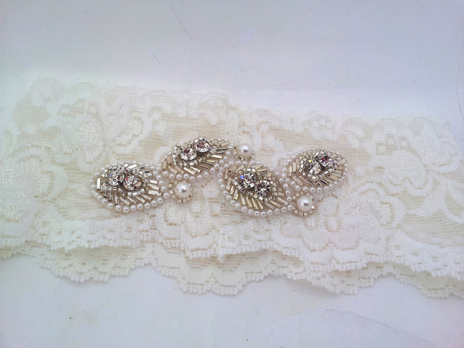 leaves rhinestone Ivory lace garter