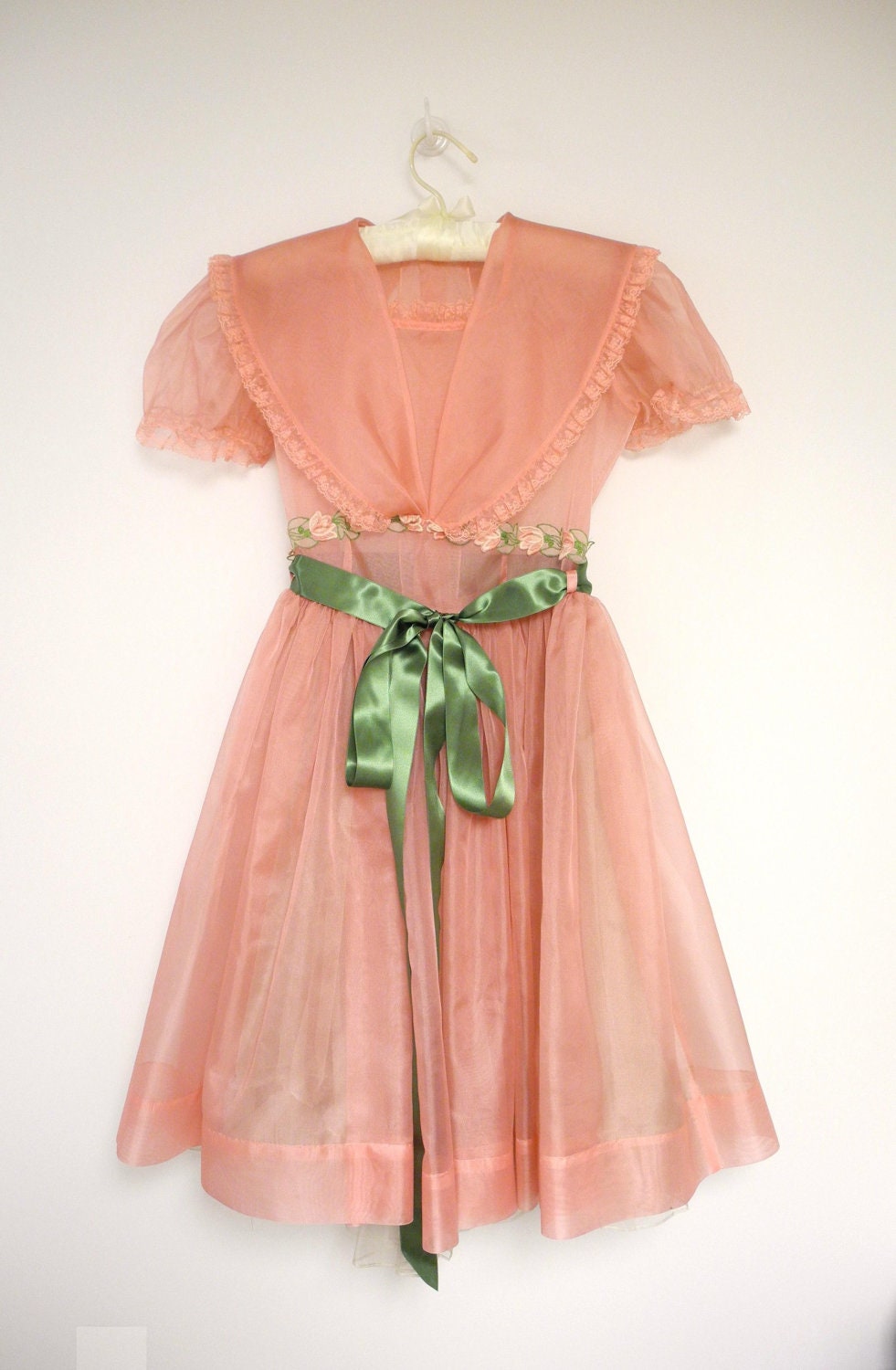 1950's Mauve Pink Chiffon and Lace Party Dress