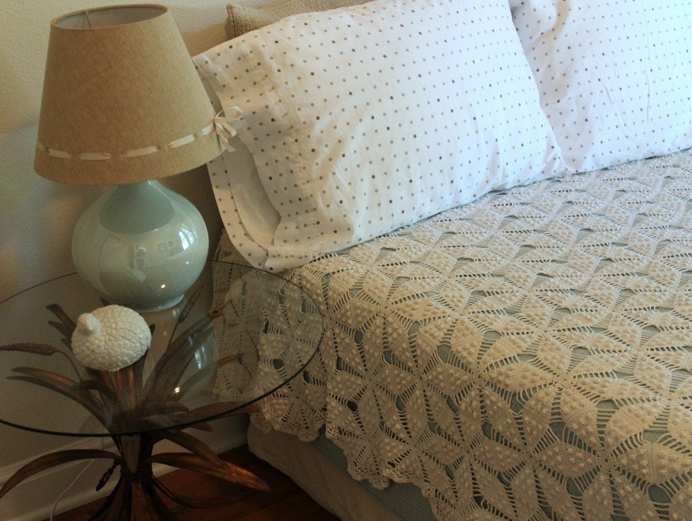 Vintage Crochet Cotton Coverlet