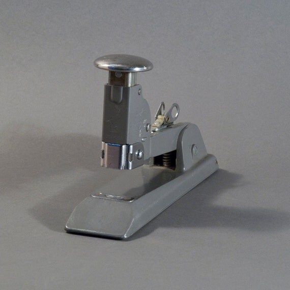 Items similar to Vintage Swingline Stapler No 13 on Etsy