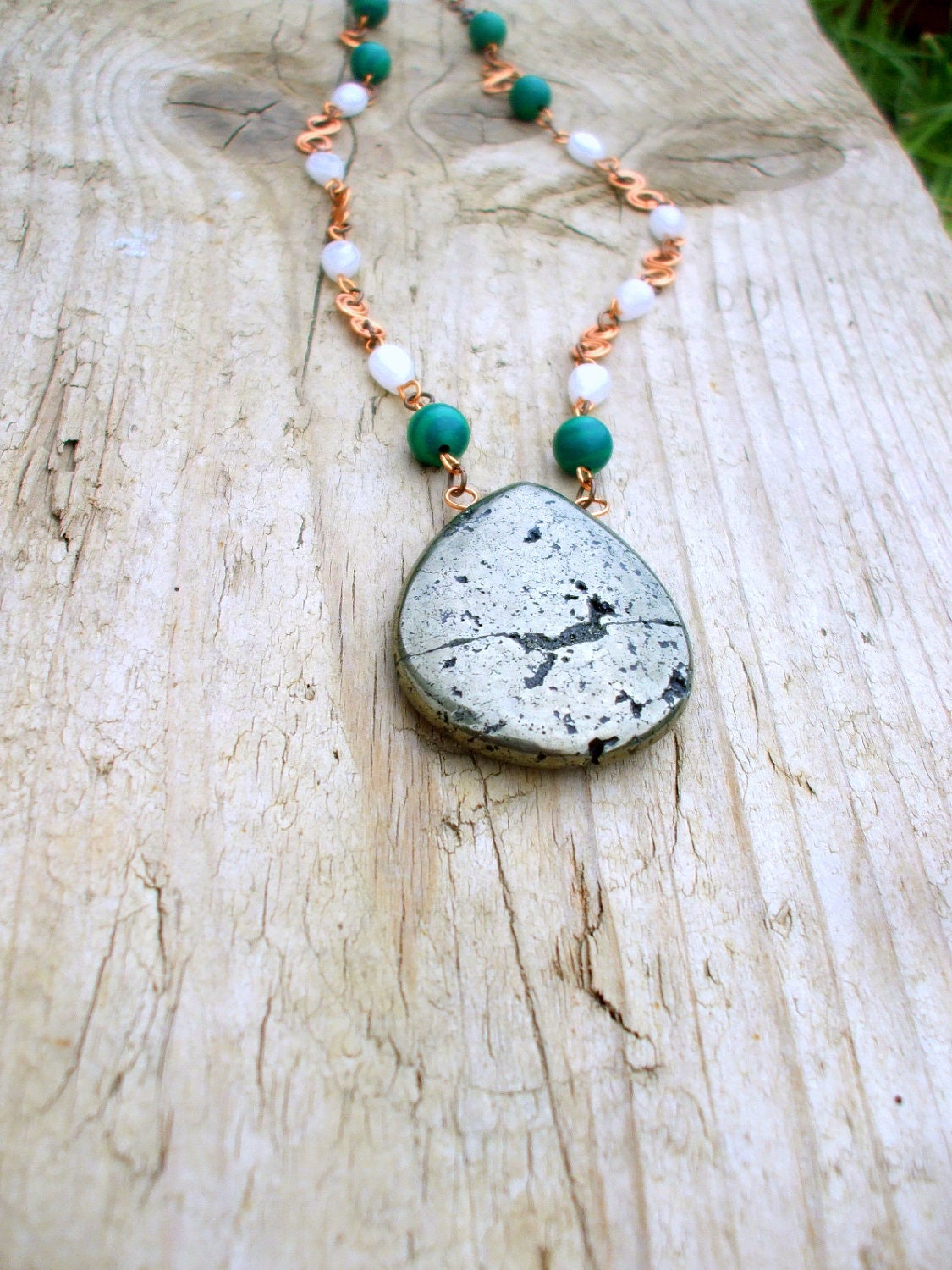 Silver Teardrop Necklace Womans Green Jade Quartz Evening Jewellery