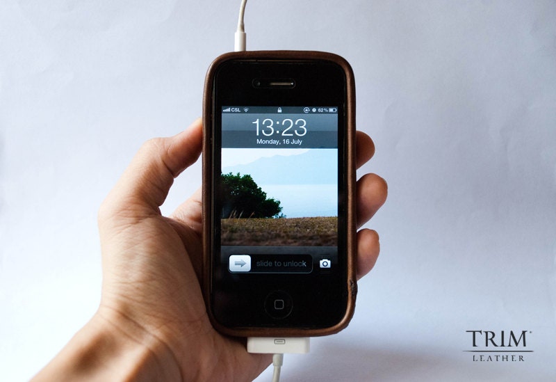 iPhone 4 4S leather bumper case