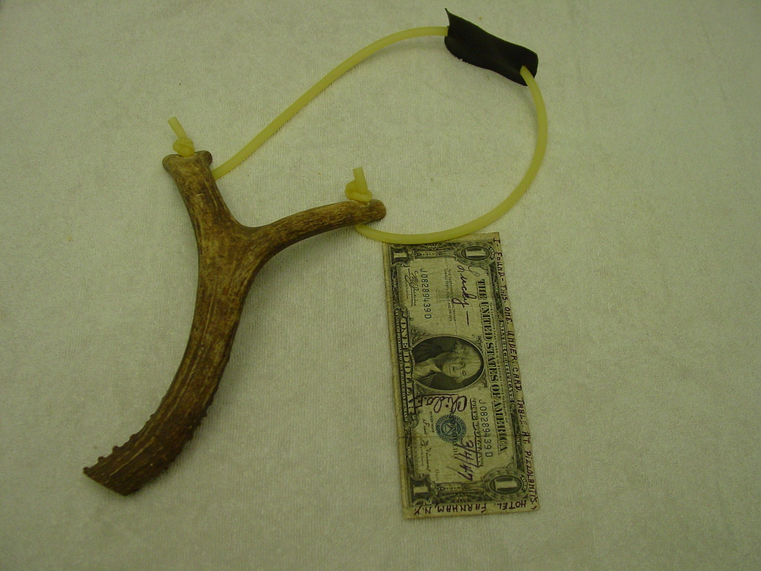 1 antler slingshots with tubing and patch