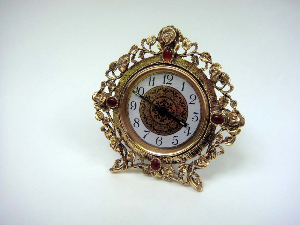 Vintage Desk Clock Gold Gilt Rose Beautiful Scrolling Vines and Leaves Made in USA