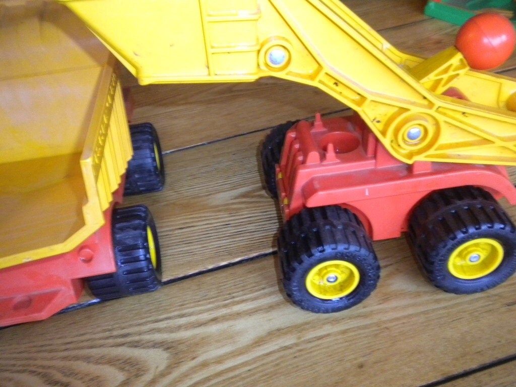 fisher price husky helpers