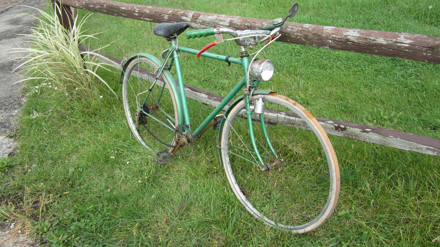 Antique Bicycle Mens Green Rusted Rusty Old Bike Country Rustic Decor Vintage Bicycle 1960s - TheOldTimeJunkShop