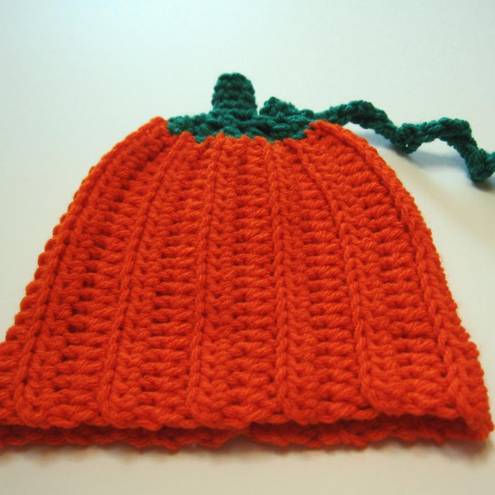 Crochet pumpkin hat.  Newborn size.  Ready to ship.  Fall hat for newborn.  Newborn photo prop.