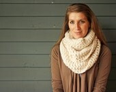 CUSTOMIZABLE Adult Chunky Crochet Infinity Scarf