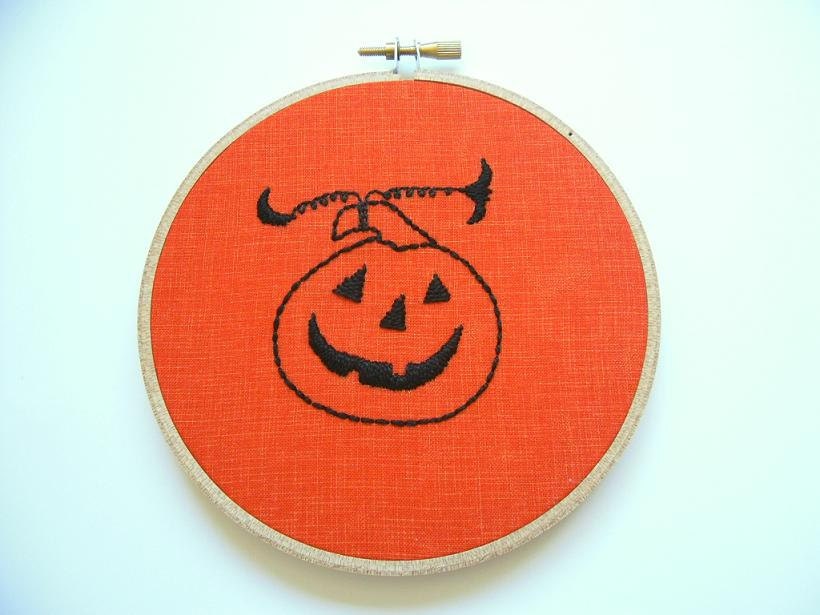 Hand Embroidery Cute Pumpkin - 5 inch embroidery hoop art, wall decor,Holiday Decoration