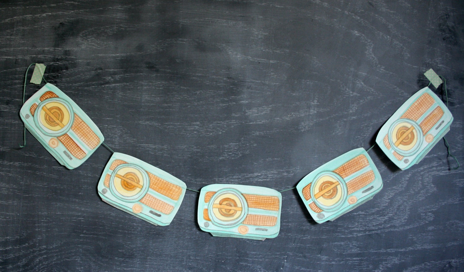 Hand Painted Radio Garland, Mint