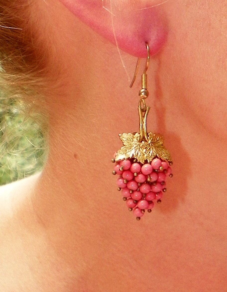 Fall Winter Czech Coral Salmon Pink Grape 30's Earrings