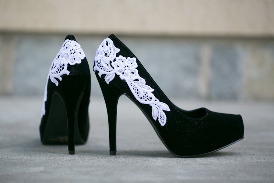 SALE - Black Shoes - Black Pump, Black Heel with White Lace. US Size 6.5