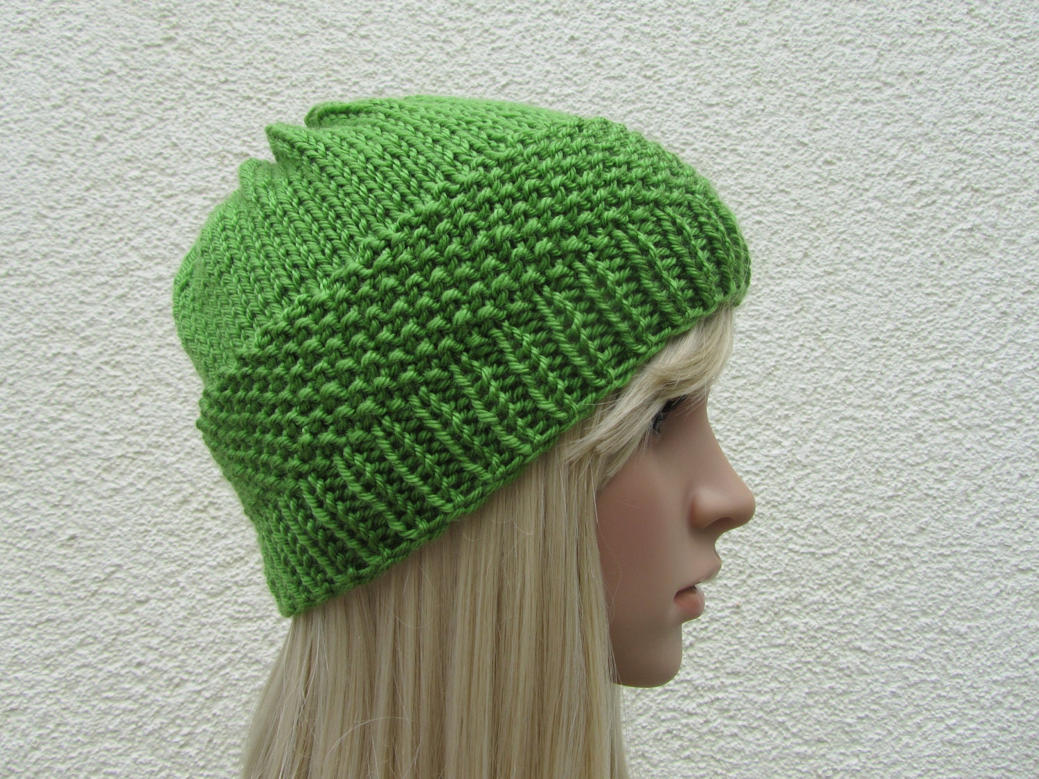 Hand Knit Beanie Hat in Guacamole Green
