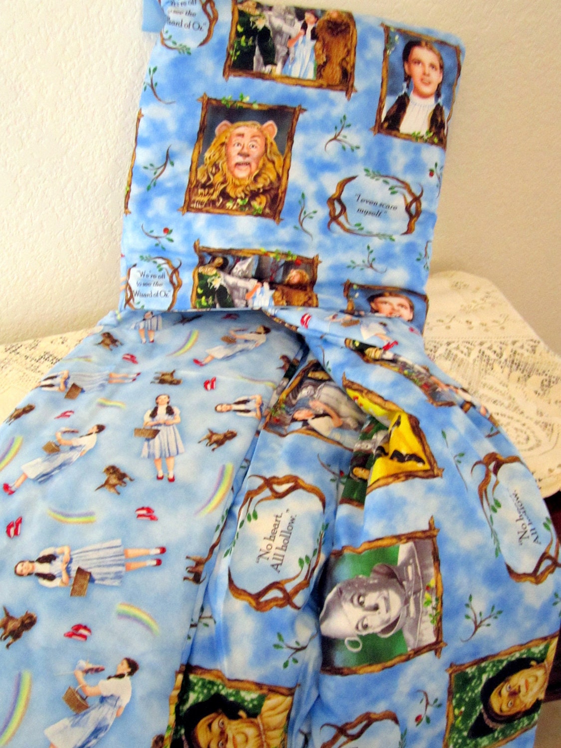 Wizard of Oz Baby Quillow / Blanket / Quilt / Red / Blue