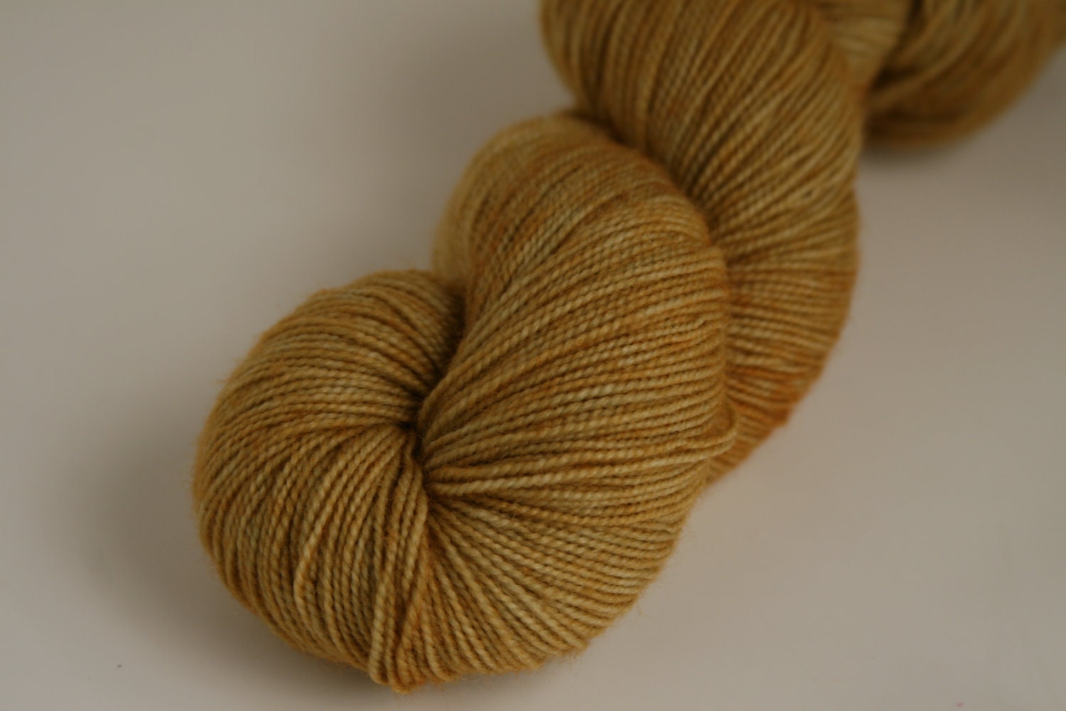 Handpainted 80/20 Supewash BFL/Nylon Sock Yarn "Cold Pressed" -- Jasper Fingering
