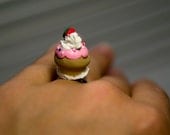 Super Cute Cupcake Ring