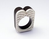 Chiaroscuro ring V