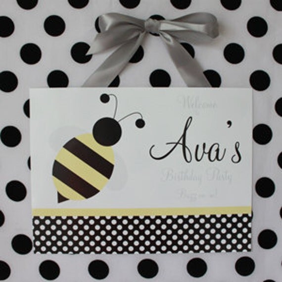 BEE-utiful Vintage Bumble Bee Printable Party Welcome Sign : Printable Party Designs by The Tiny Tiara Il_570xn