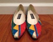 SALE 80s Stuart Weitzman Designer Gold Heel Colorful Aztec Pattern Shoes Size 6.5 B or 7 W