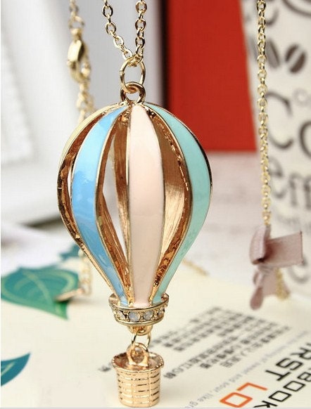 this hot air balloon necklace jewelry