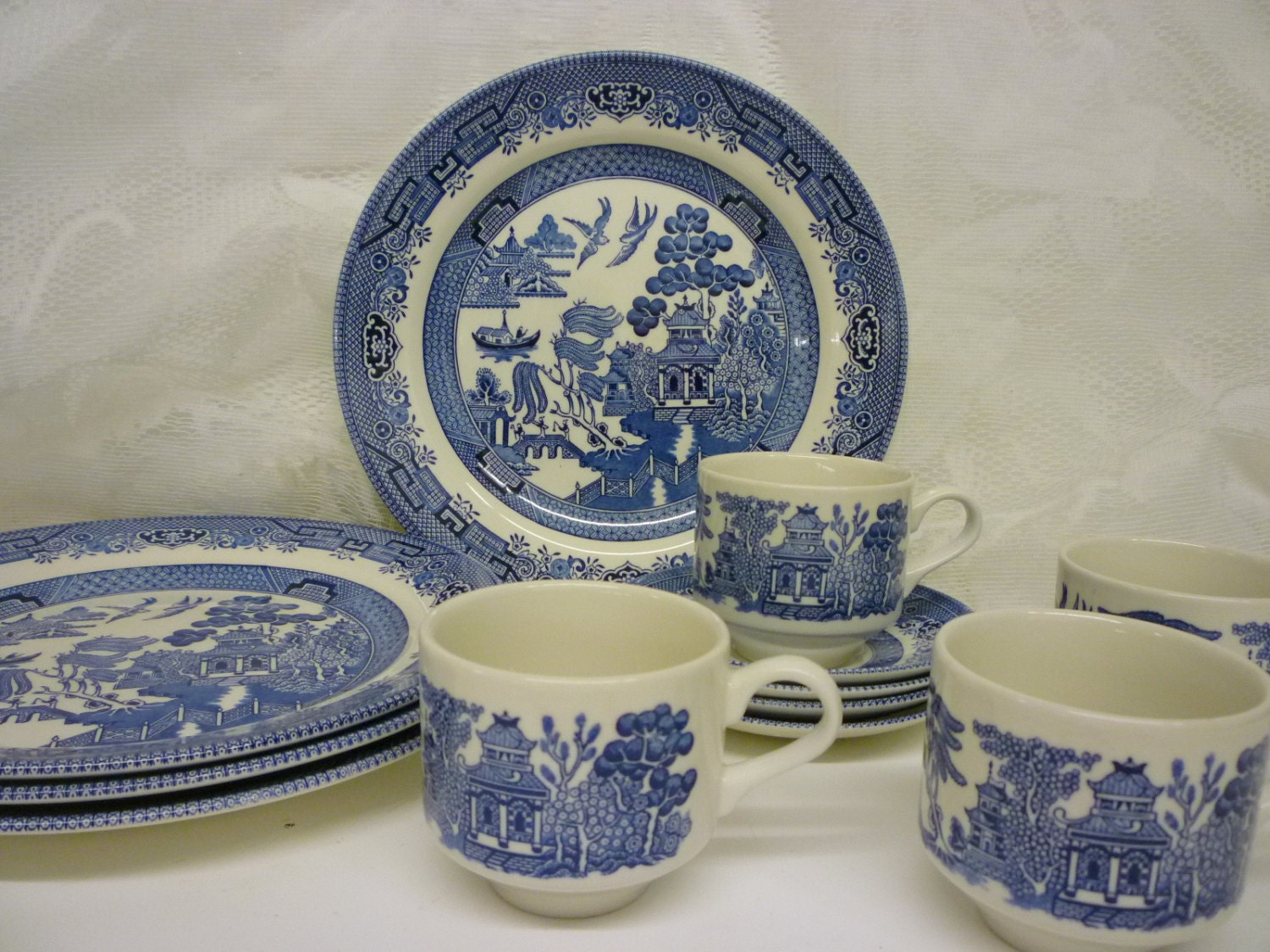 Antique Blue Willow Dishes 21