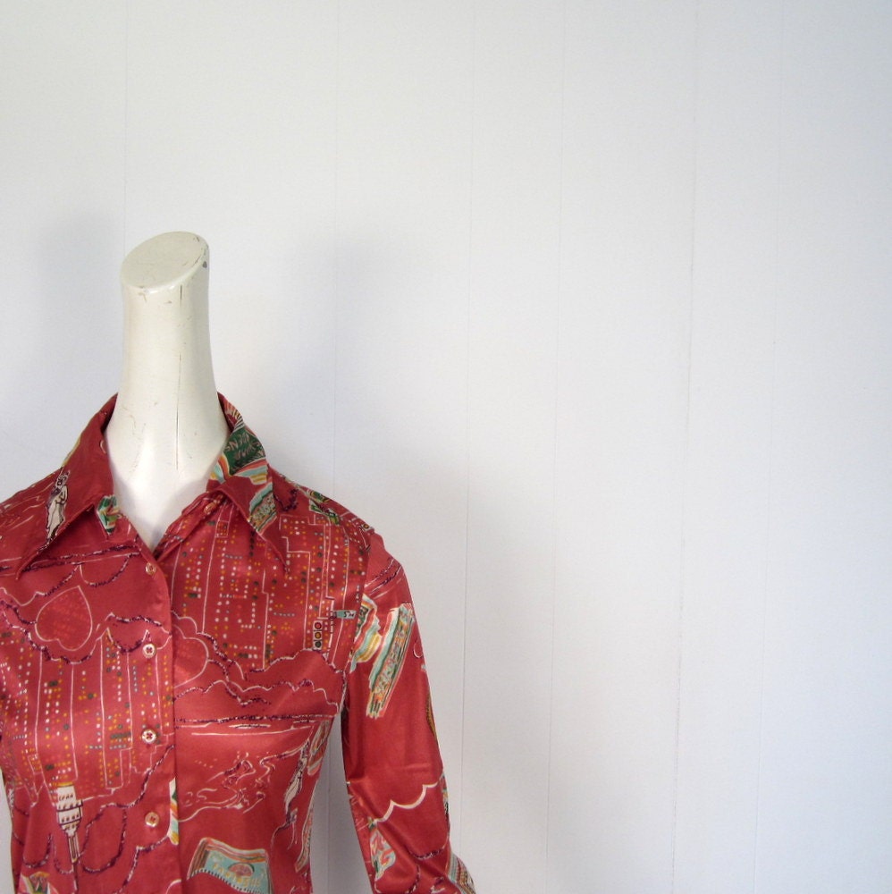 New York City Blouse / 1970s / Novelty Print Blouse / 70s Blouse / S Small