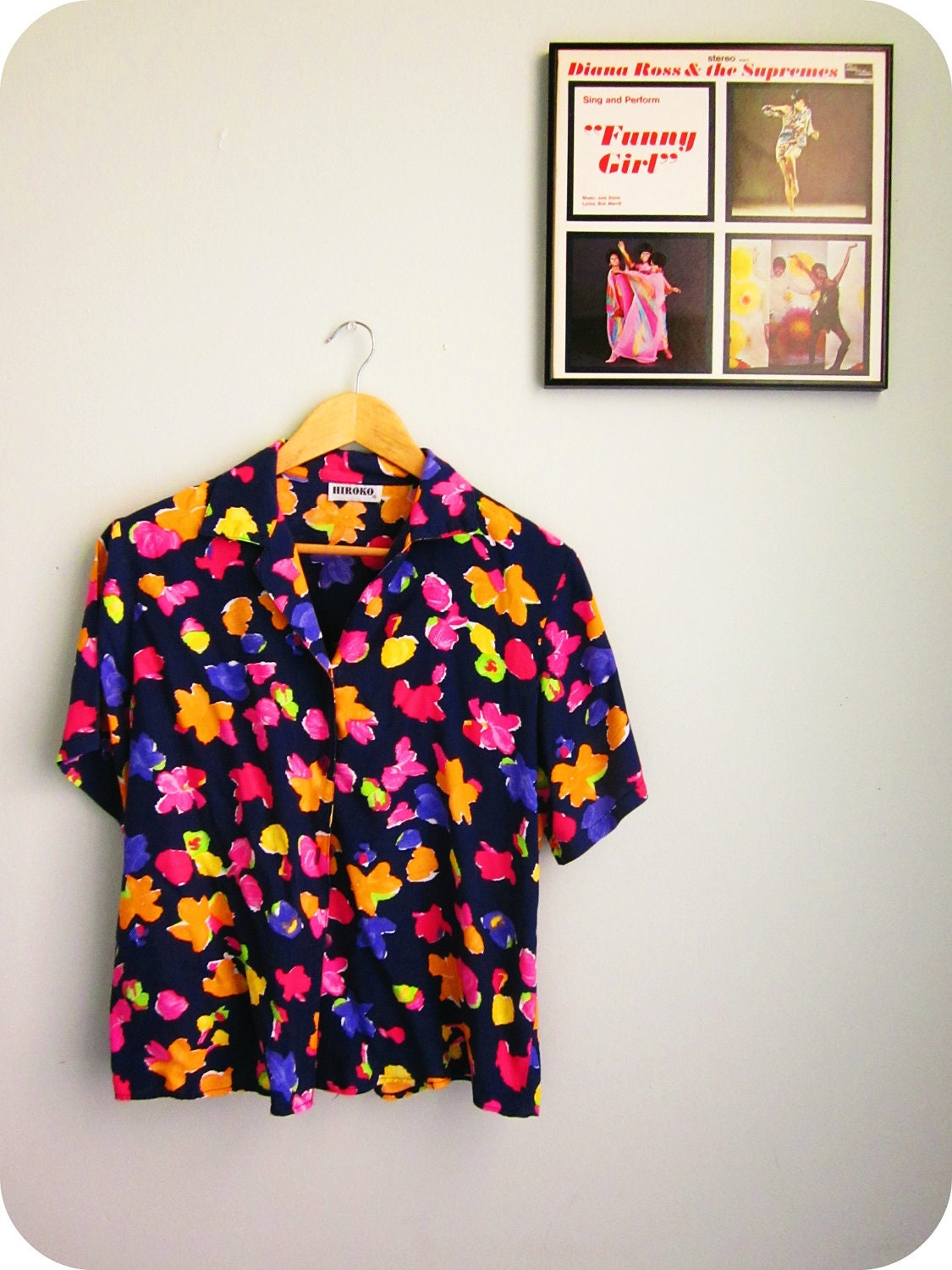 TROPICAL pattern blouse colorful summer top 90s flower shirt by Hiroko size m - l