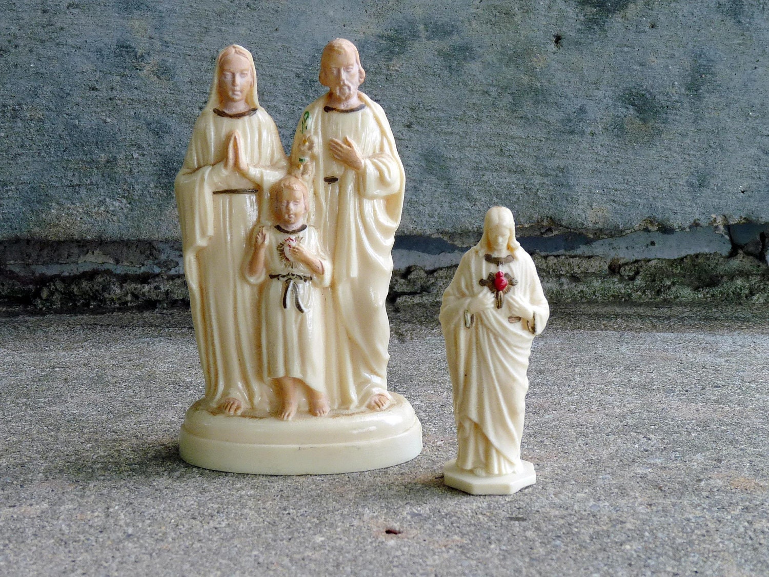 Catholic Plastic Italy Holy Family Jesus Mary Joseph Sacred Heart of Jesus Altar Shabby Chippy Religious Icon Altar
