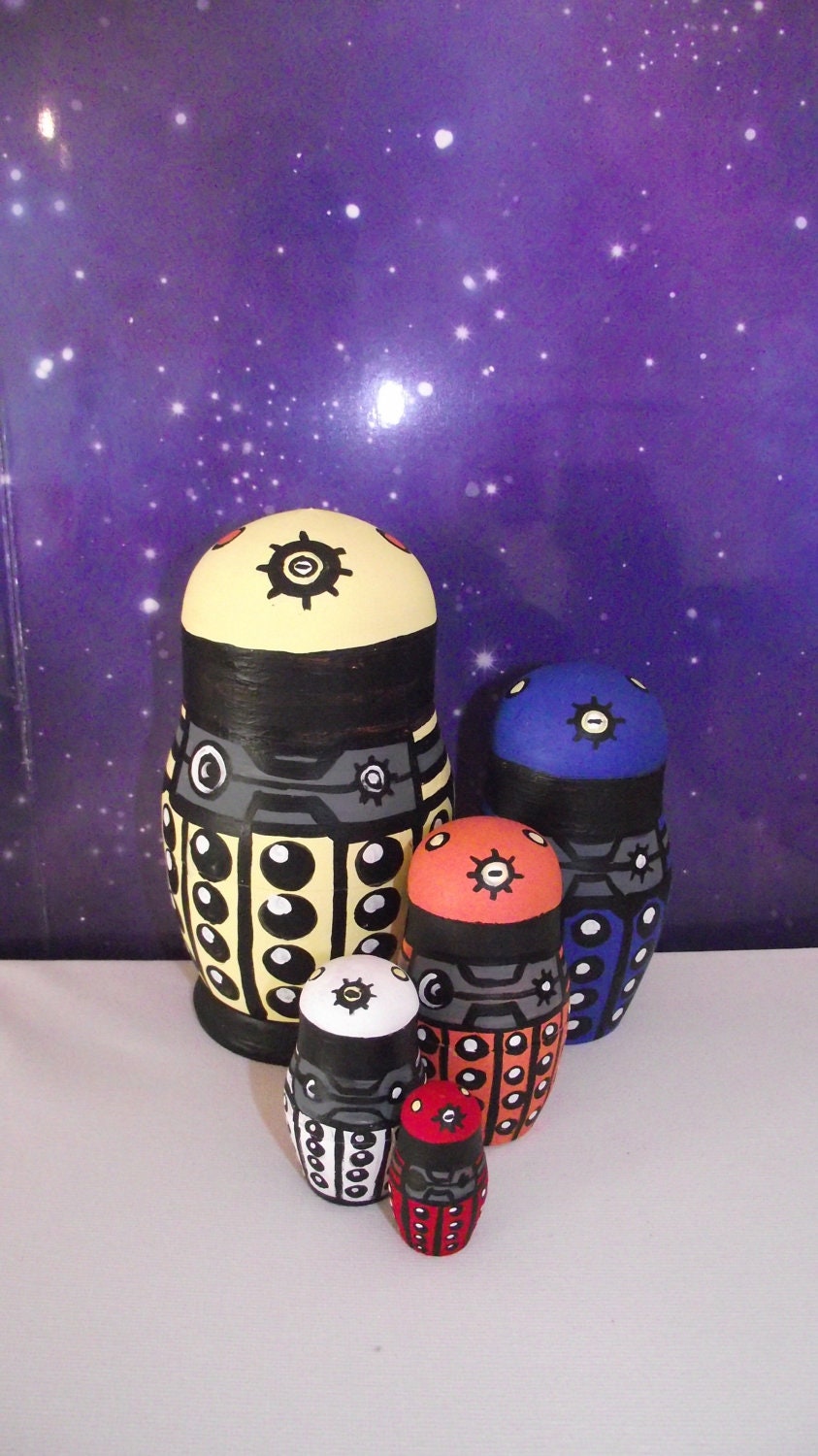 Doctor who, matt smith, Paradigm new style Dalek five piece hand painted nesting dolls