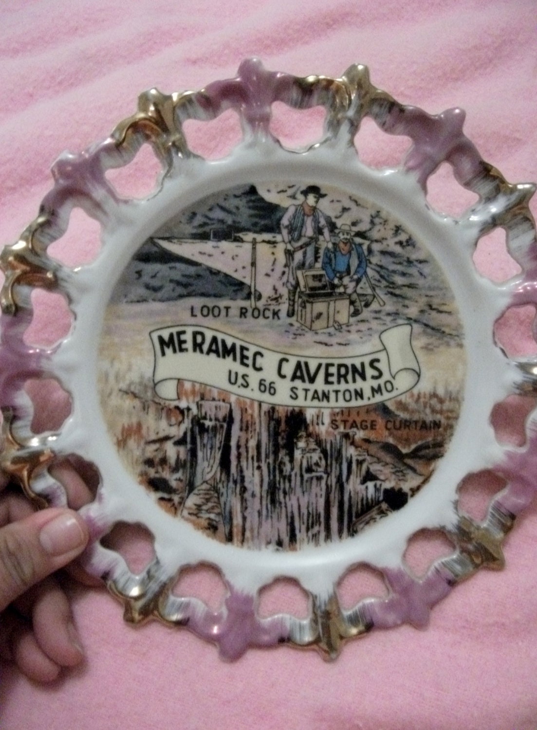 Vintage Route 66 Collector Plate Tourist Souvenir Scalloped Edges Only 5 USD