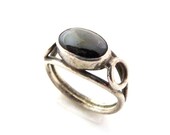 Sterling Silver Onyx Oval Ring - Size 7 1/2