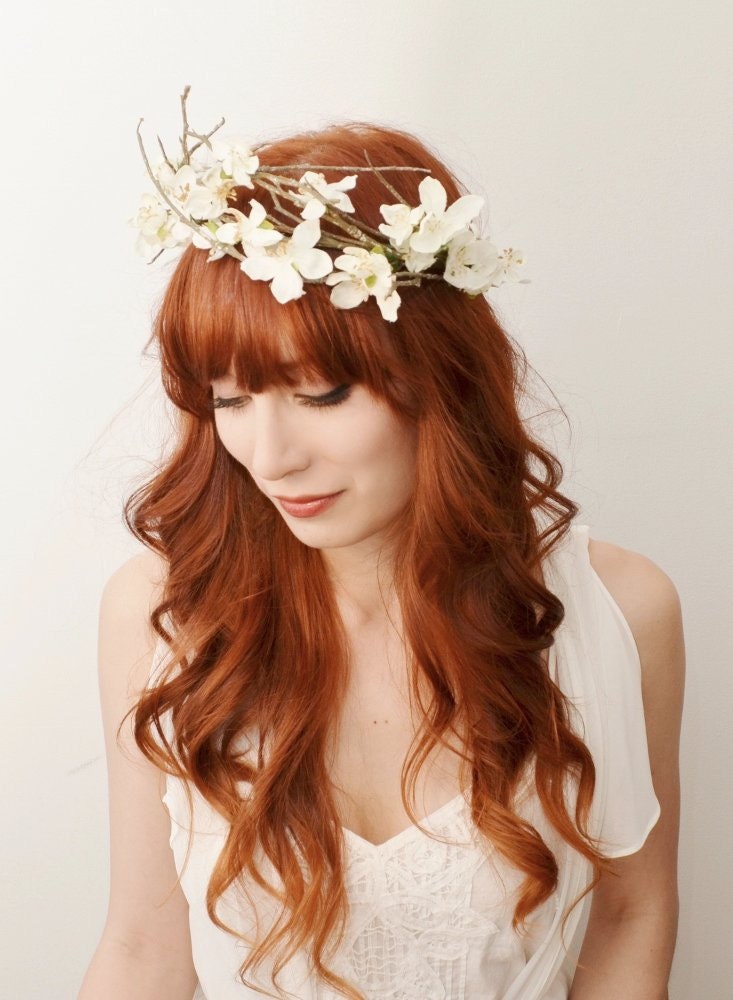 Bridal flower tiara, white floral wreath, woodland head piece, wedding accessories - Winter's queen