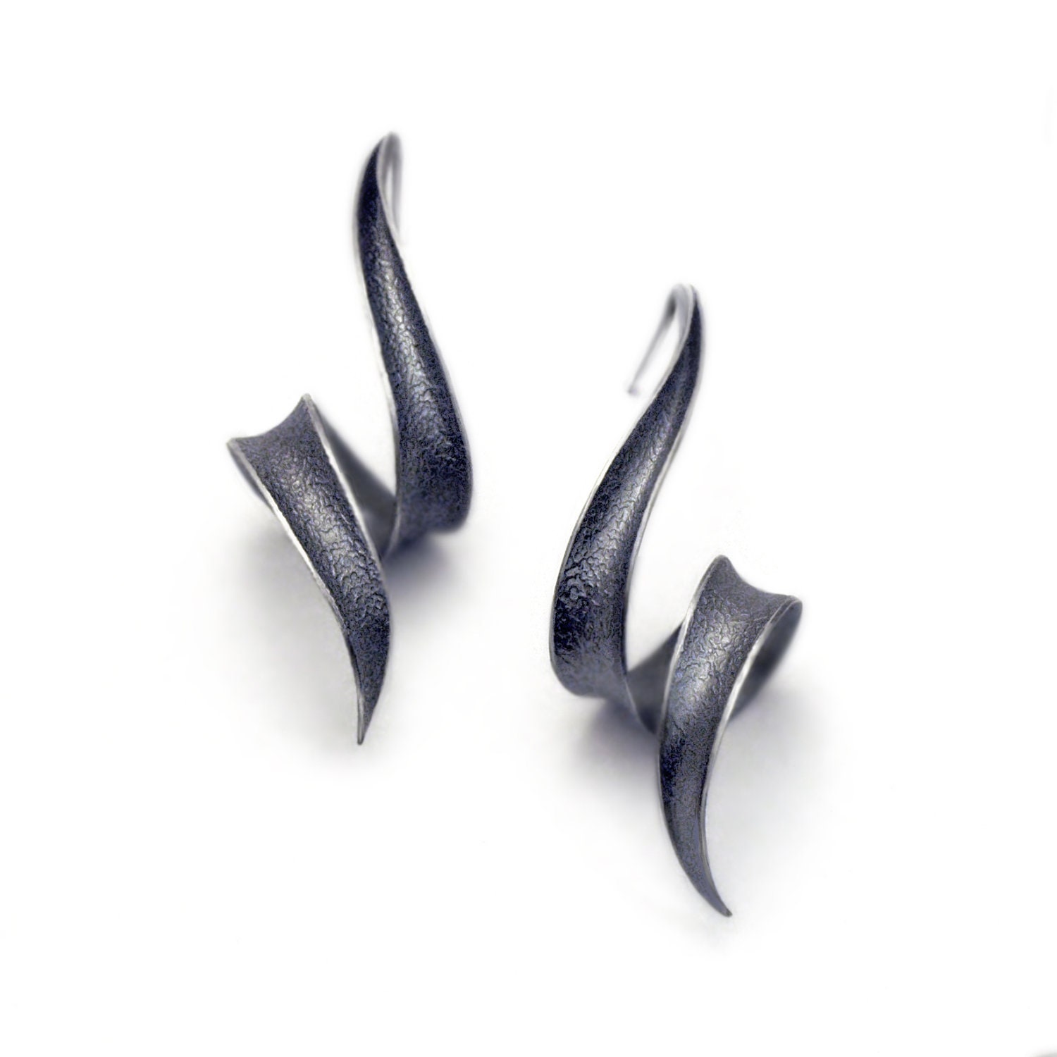 Anticlastic Earrings in Sterling silver - Soft Black Bolts