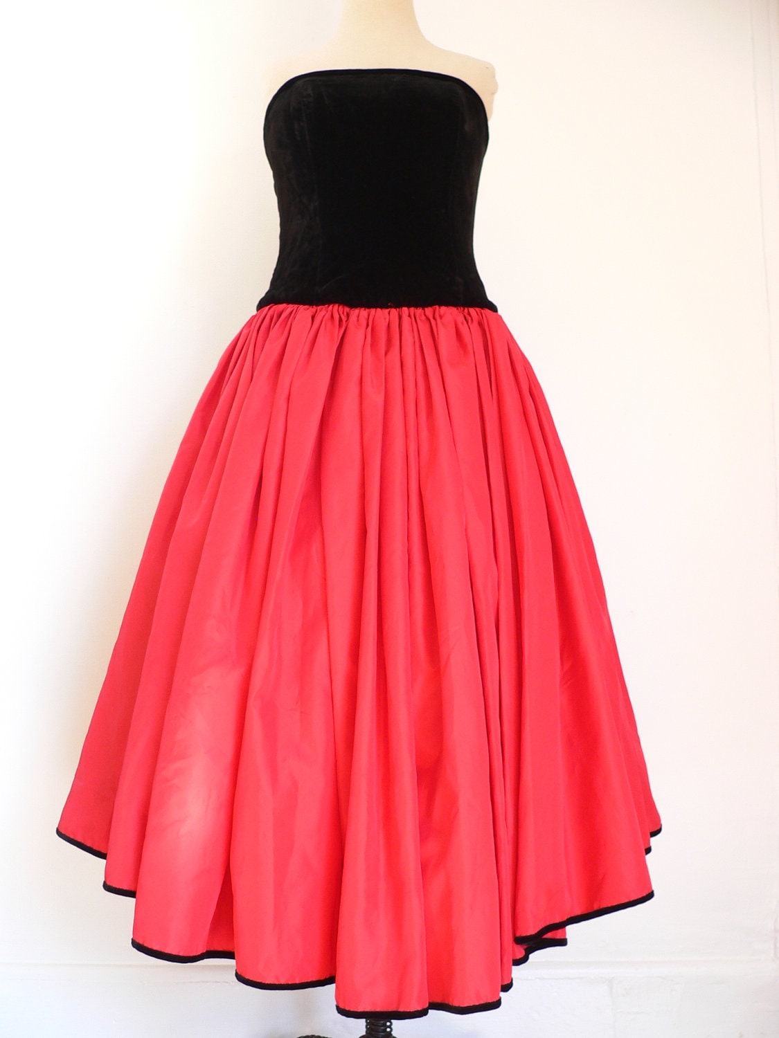 80s PROM Red Taffeta Black Velvet FORMAL DRESS