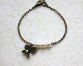 Orchid Bracelet, Ivory Pearls Bracelet. Bridesmaids Jewelry. Bridesmaid Gift.  Antiqued Bronze, Flower Garden Wedding. Flower Girl.