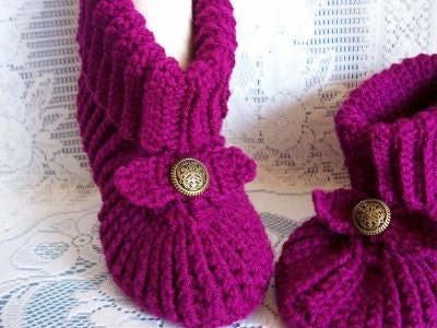 Crochet Boot Slippers.  Rib Cable. Women Shoe size, US 7-8 wide. Euro 38-39.