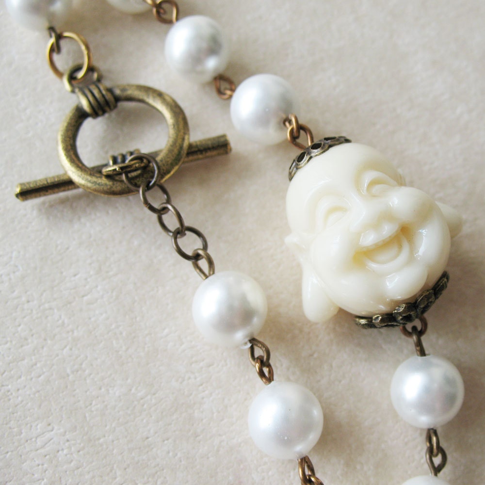 White Happy Buddha Bead Bracelet - White Pearl Beadwork FREE US SHIPPING - pulpsushi