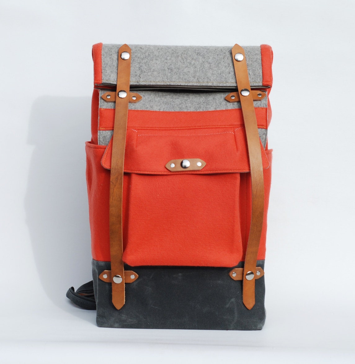 The Coral Felt Camper