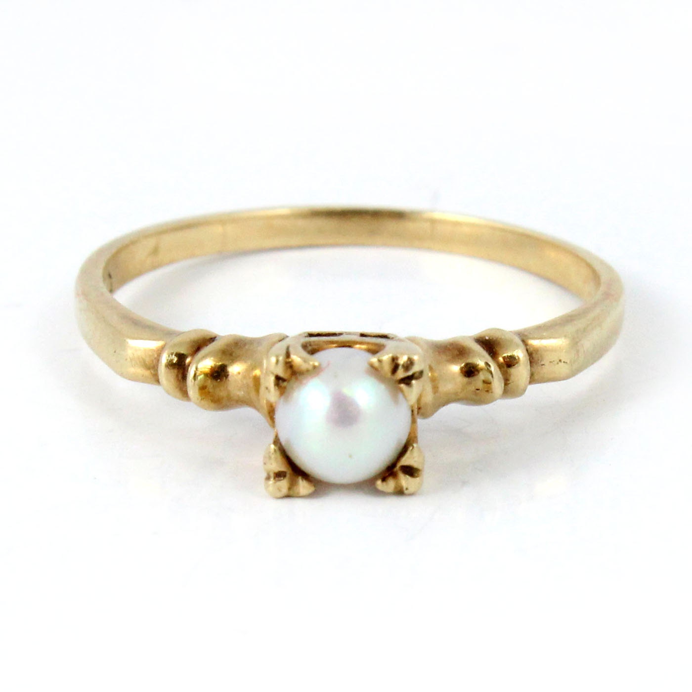 Vintage 10K Retro Mid Century 1950s 4mm Pearl Engagement Ring
