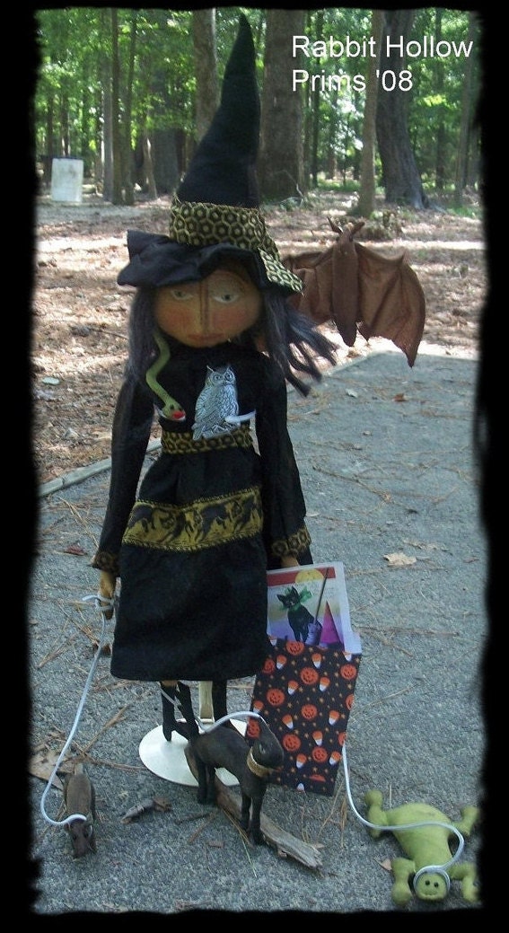 Primitive Halloween Witch Maeva The Enchantress of Animals